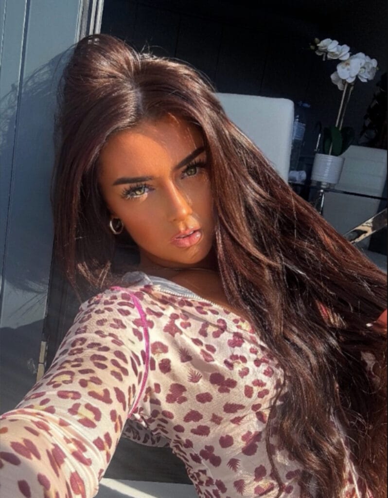 Photo of Cora | 4'9, creator on OnlyFans with exclusive content