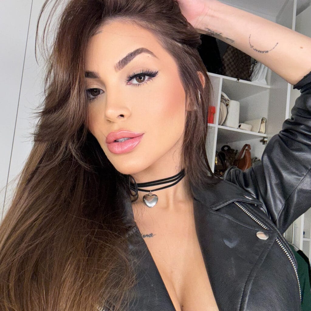 Photo of Mari Ávila, creator on OnlyFans with exclusive content