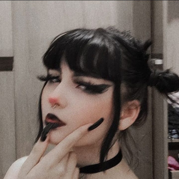 Photo of Honeyslu, creator on OnlyFans with exclusive content