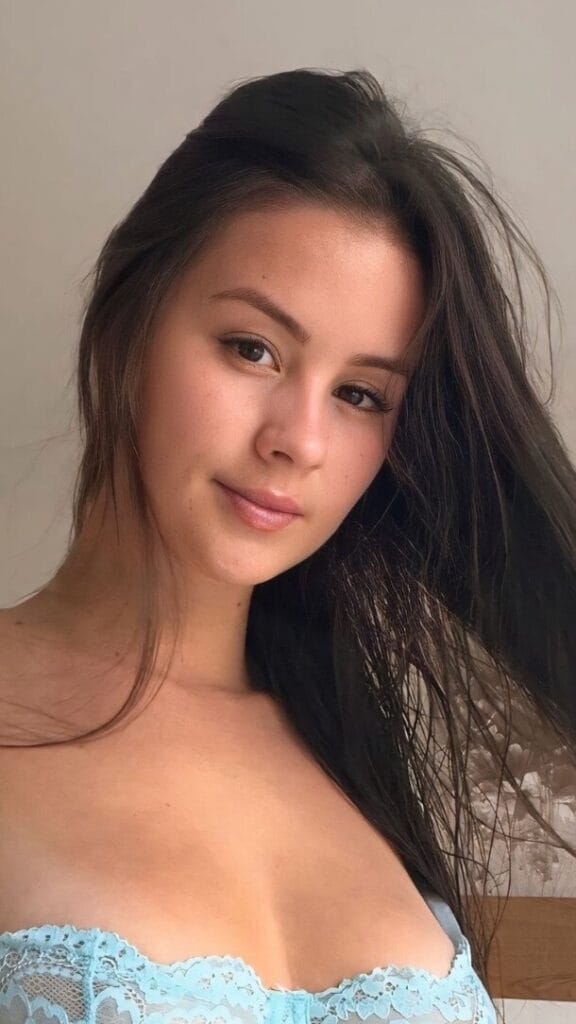 Photo of  Mía Grey, creator on OnlyFans with exclusive content