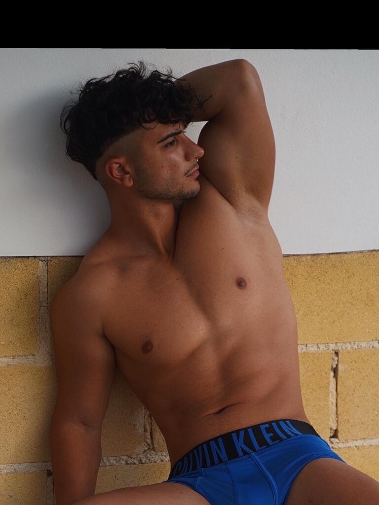 Photo of Exotic Boy 20 CM , creator on OnlyFans with exclusive content