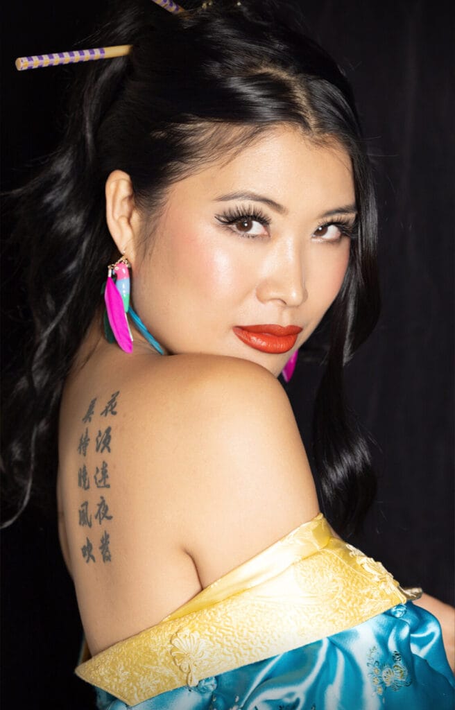 Photo of Jiaoying Summers, creator on OnlyFans with exclusive content