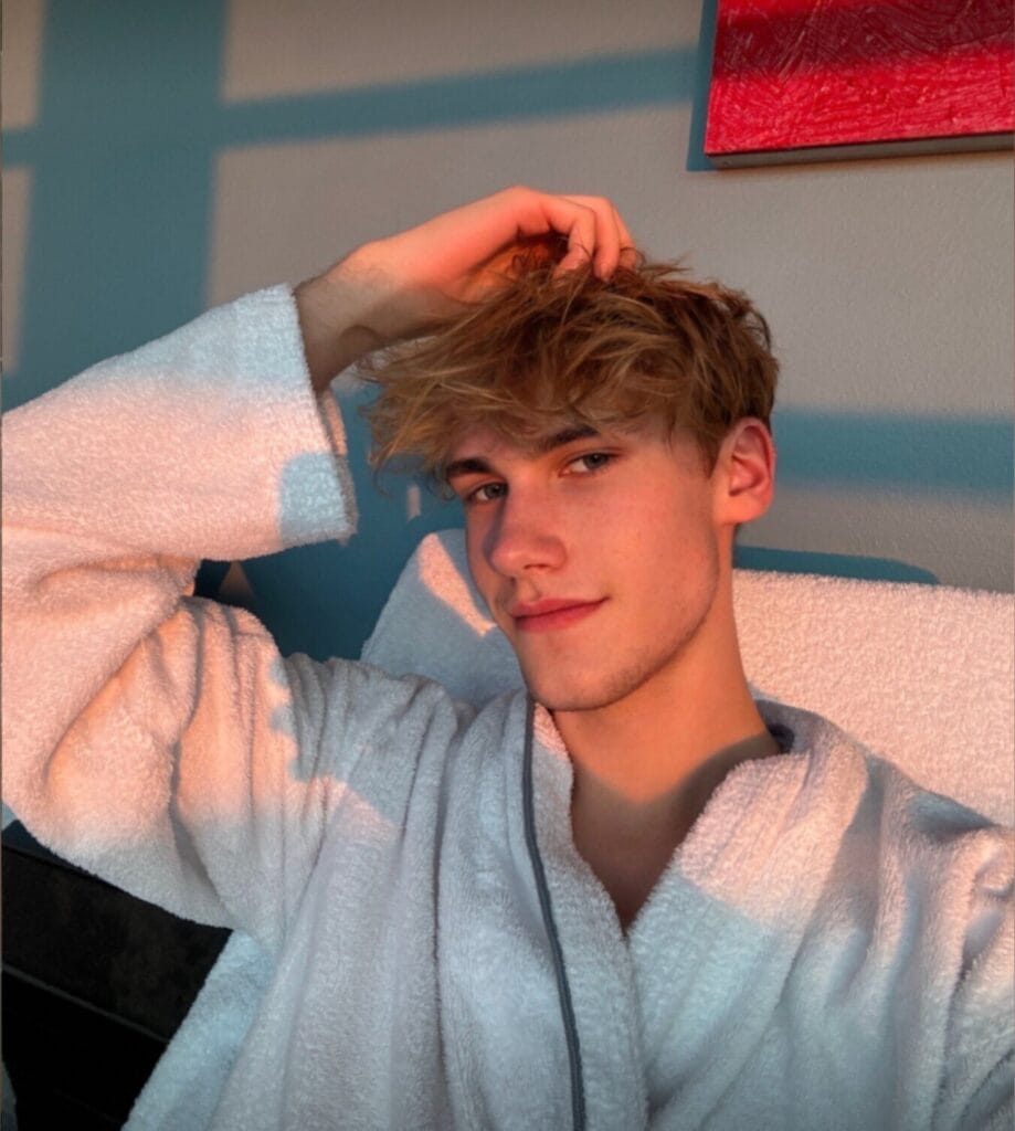 Photo of Luca Star , creator on OnlyFans with exclusive content