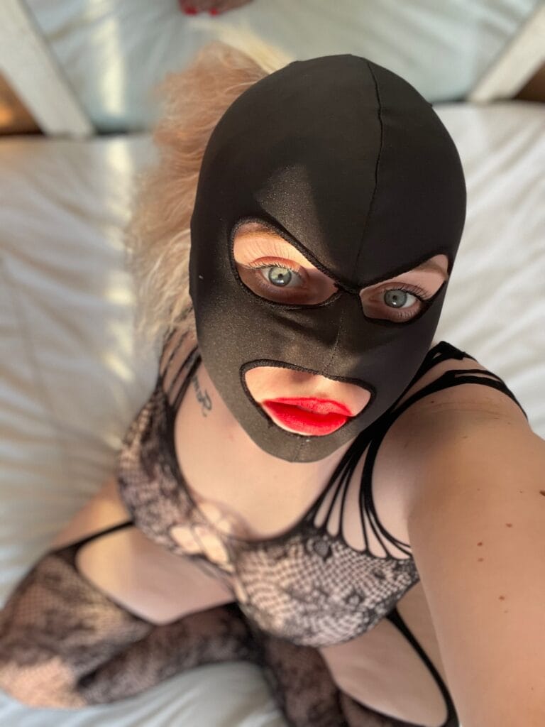 Photo of Adriana, creator on OnlyFans with exclusive content