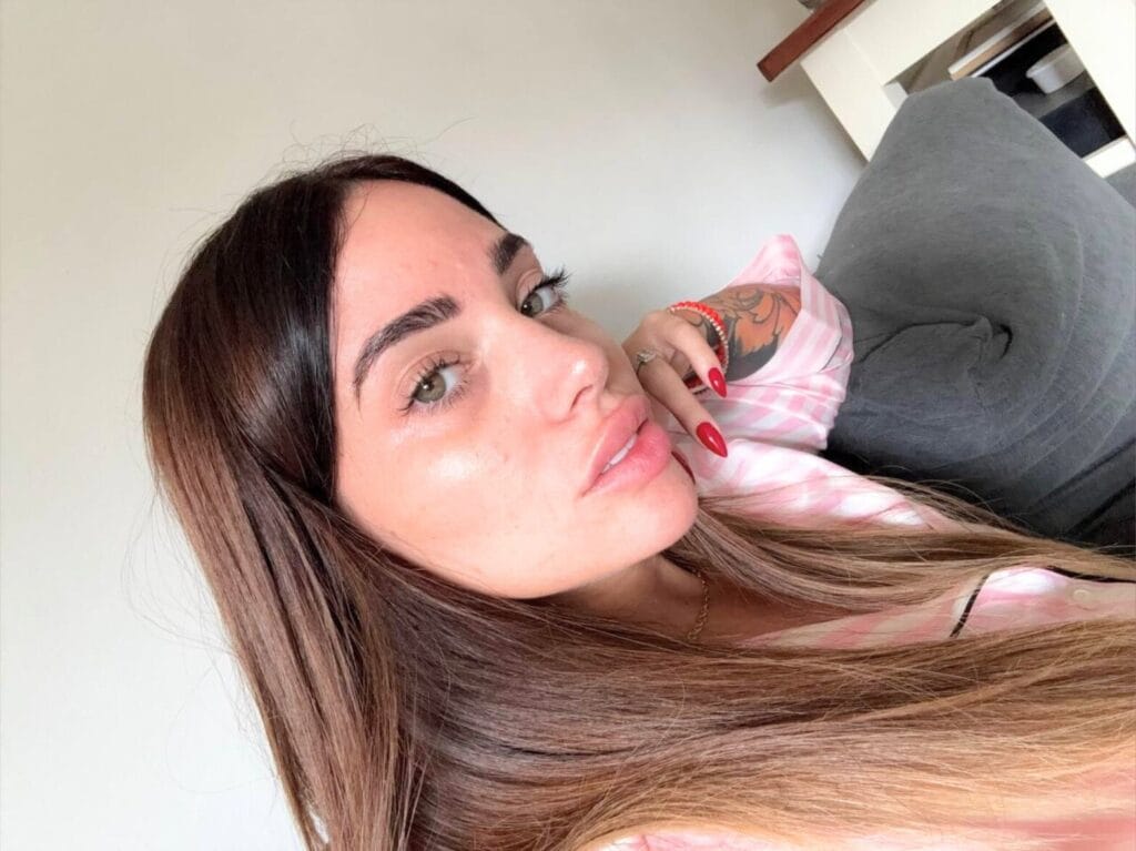 Photo of 𝔐𝔢𝔩𝔱  , creator on OnlyFans with exclusive content