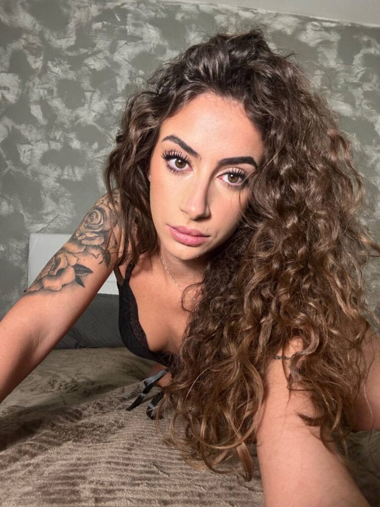 Photo of Angeleyes, creator on OnlyFans with exclusive content