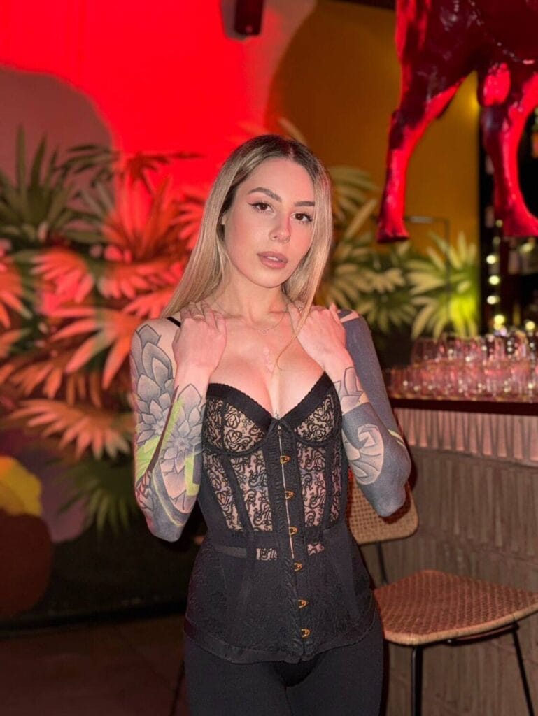 Photo of  Coralin, creator on OnlyFans with exclusive content