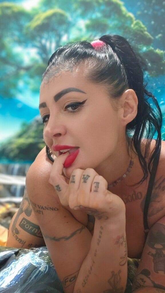 Photo of Ladymuffin, creator on OnlyFans with exclusive content