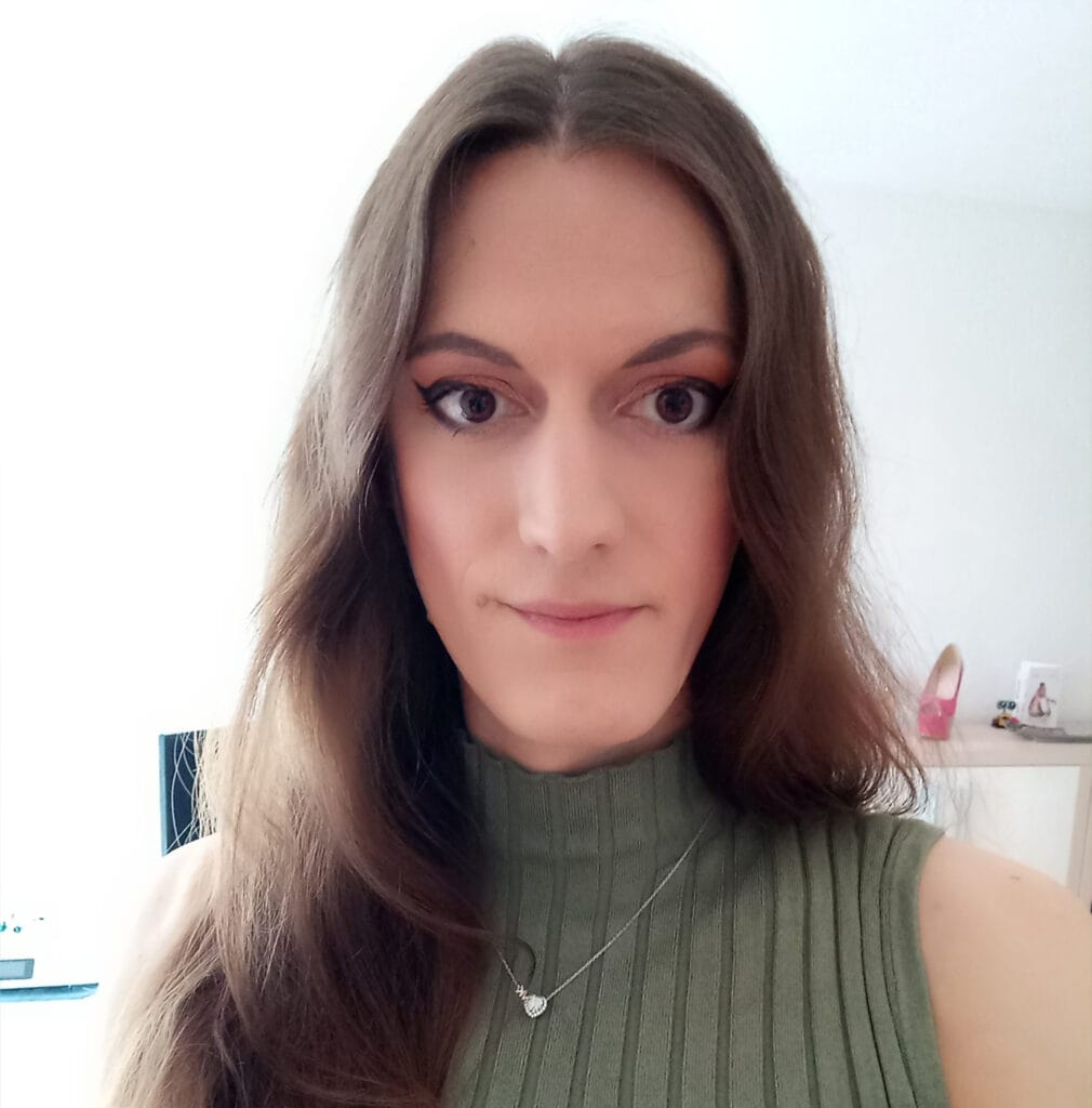 Photo of NadjaCox, creator on OnlyFans with exclusive content