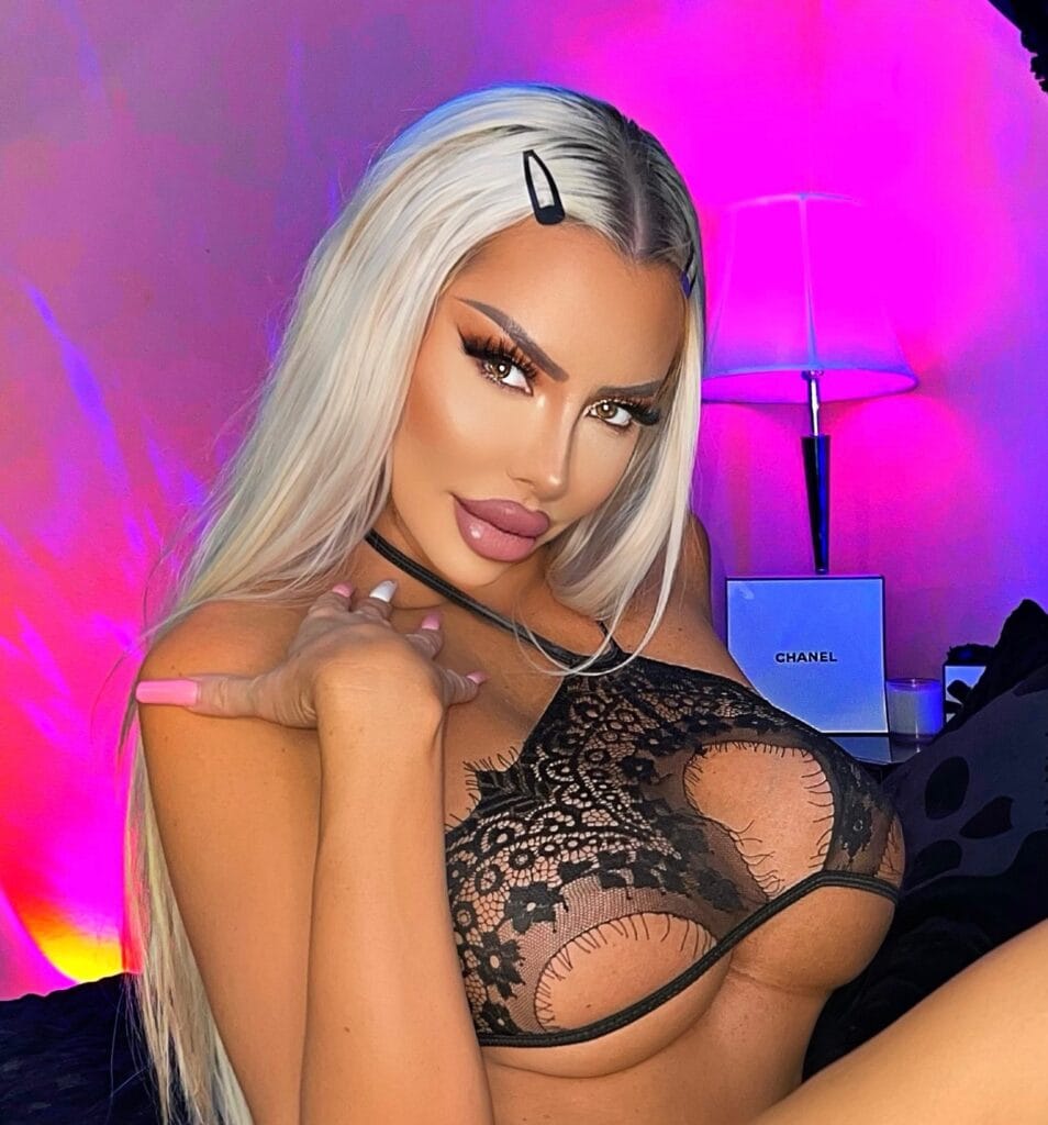 Photo of Courtney Taylor , creator on OnlyFans with exclusive content