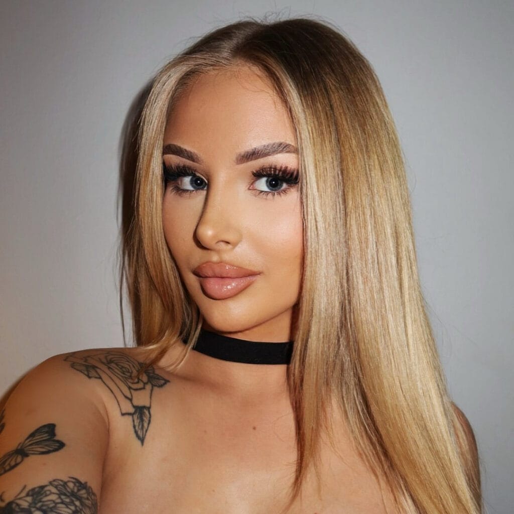 Photo of Michelle, creator on OnlyFans with exclusive content