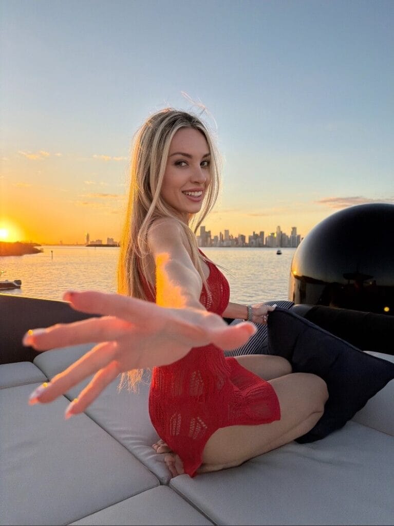 Photo of Angelina , creator on OnlyFans with exclusive content