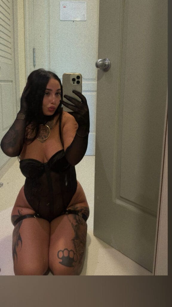 Photo of Joana , creator on OnlyFans with exclusive content