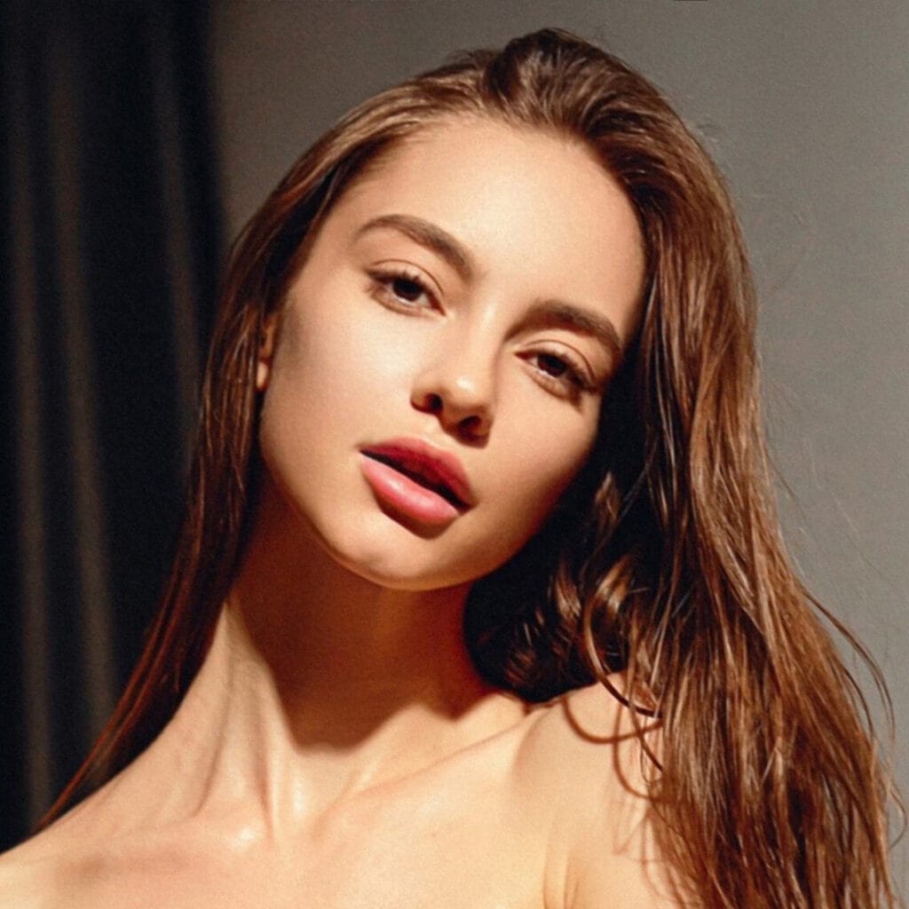 Photo of SolaZola, creator on OnlyFans with exclusive content