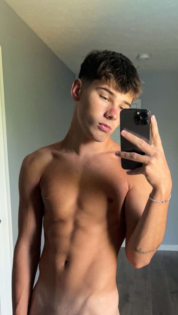 Photo of ADW VIP (opashVIP), creator on OnlyFans with exclusive content