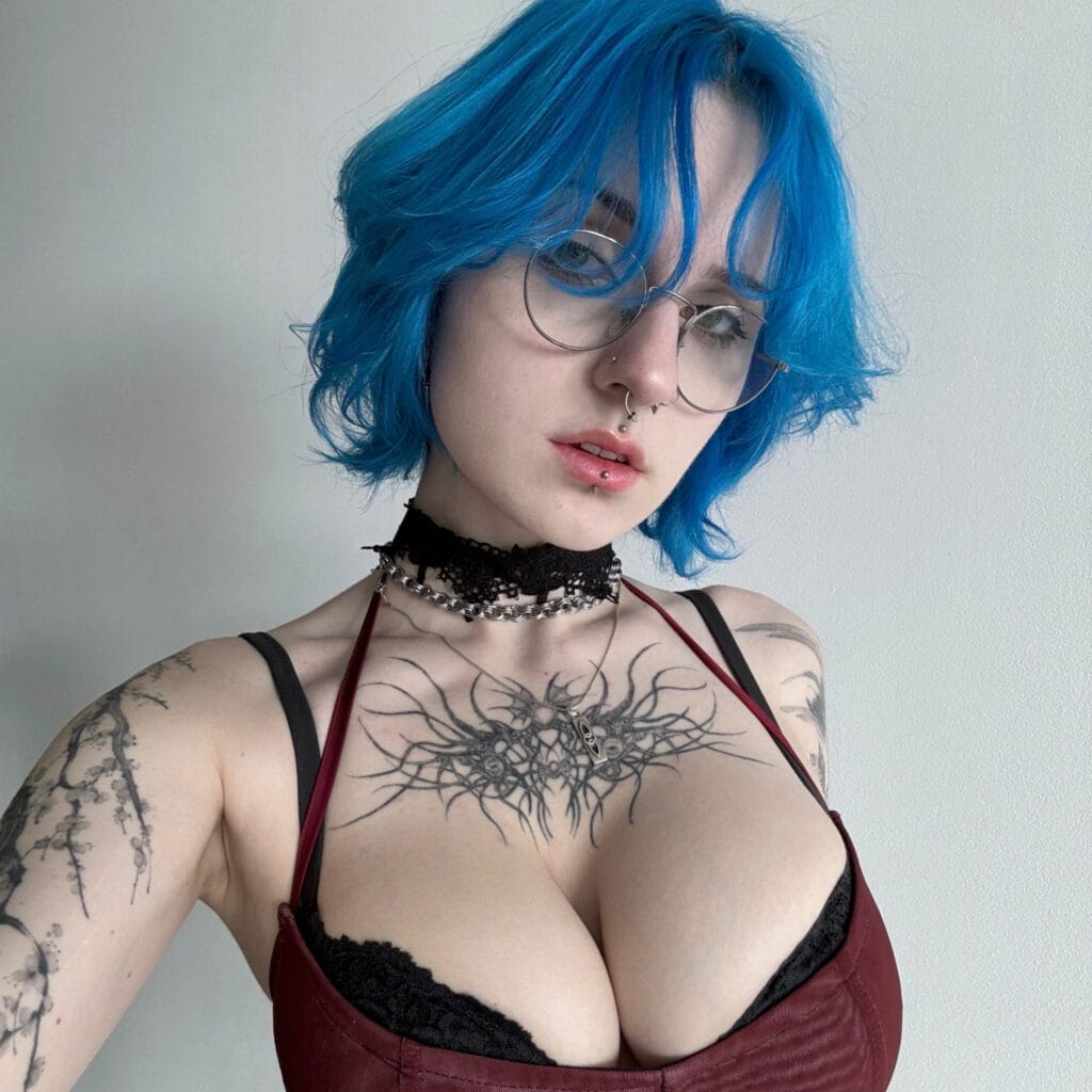Photo of lyra crow, creator on OnlyFans with exclusive content