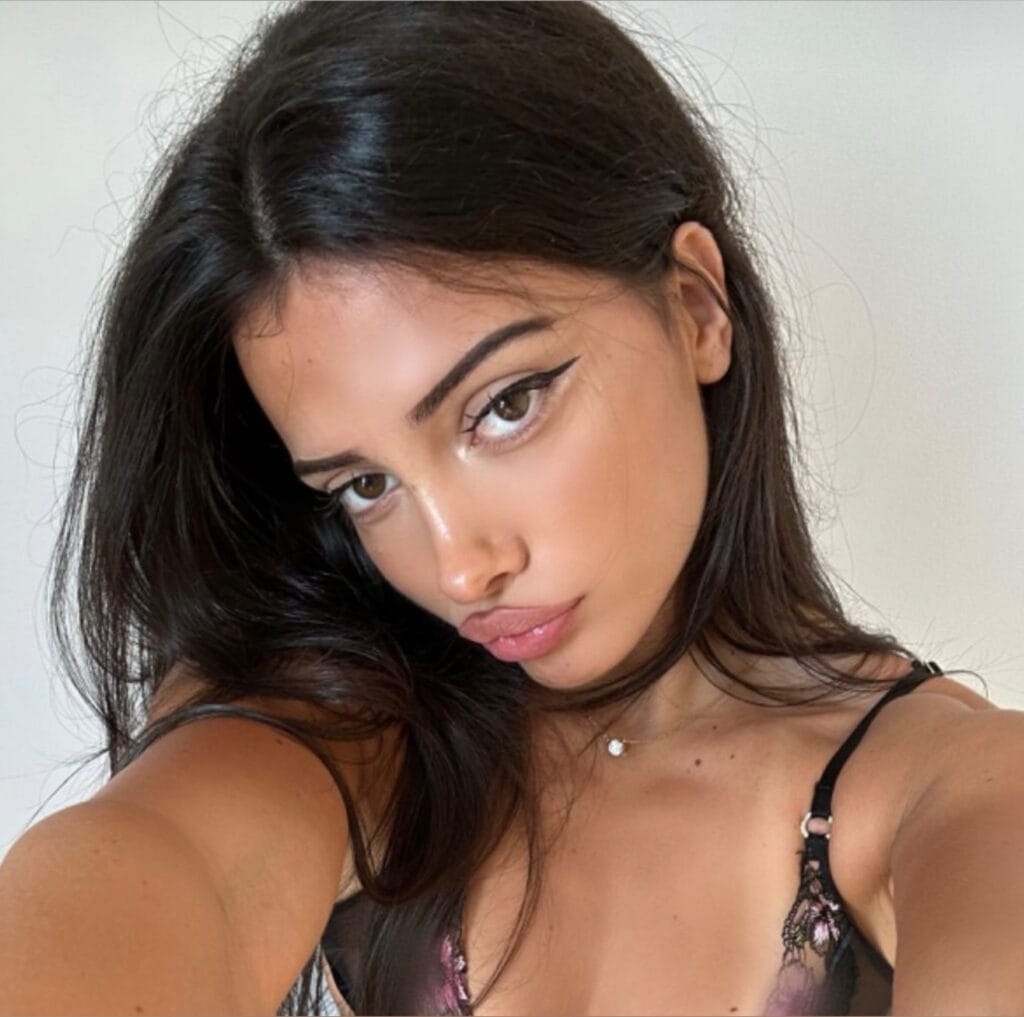 Photo of Melissa, creator on OnlyFans with exclusive content