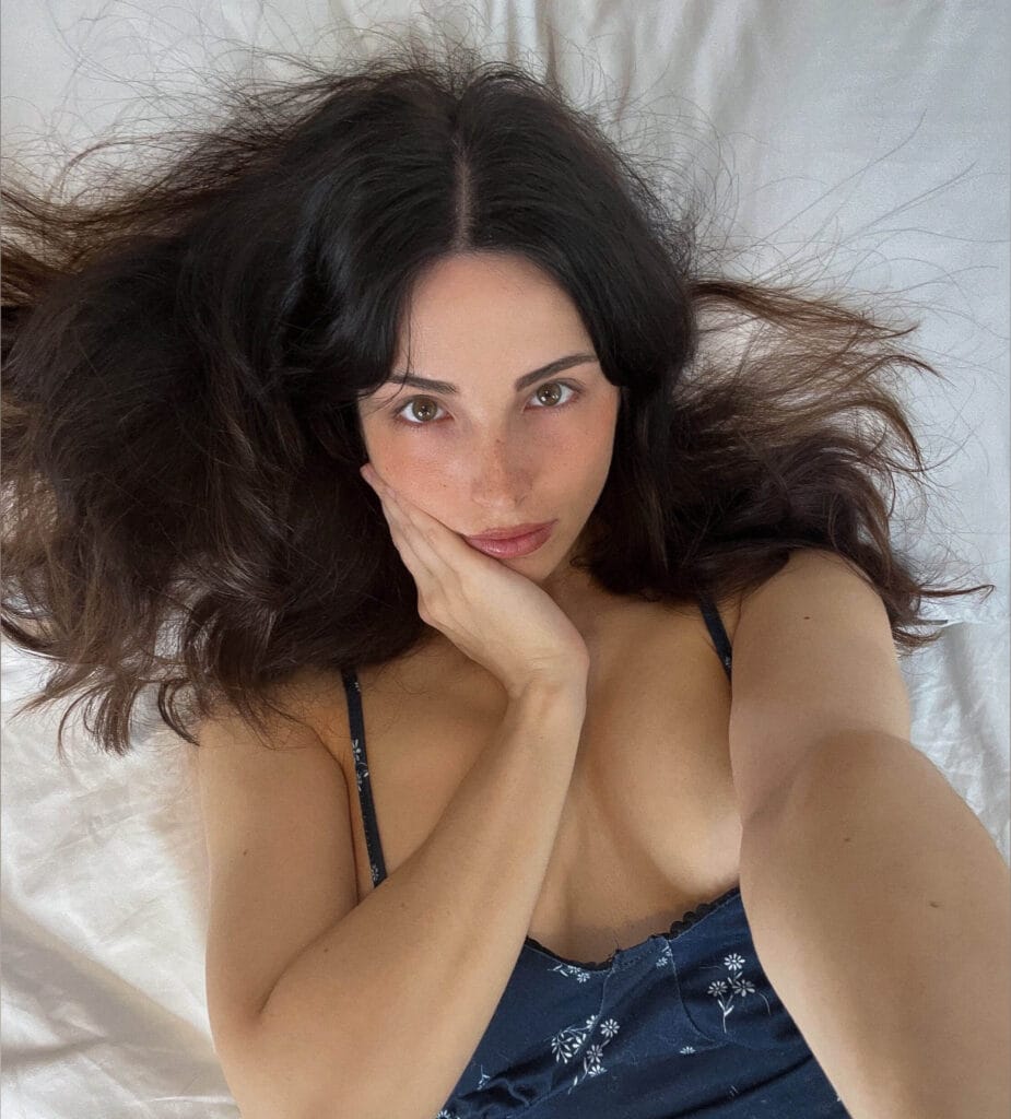 Photo of Liz , creator on OnlyFans with exclusive content