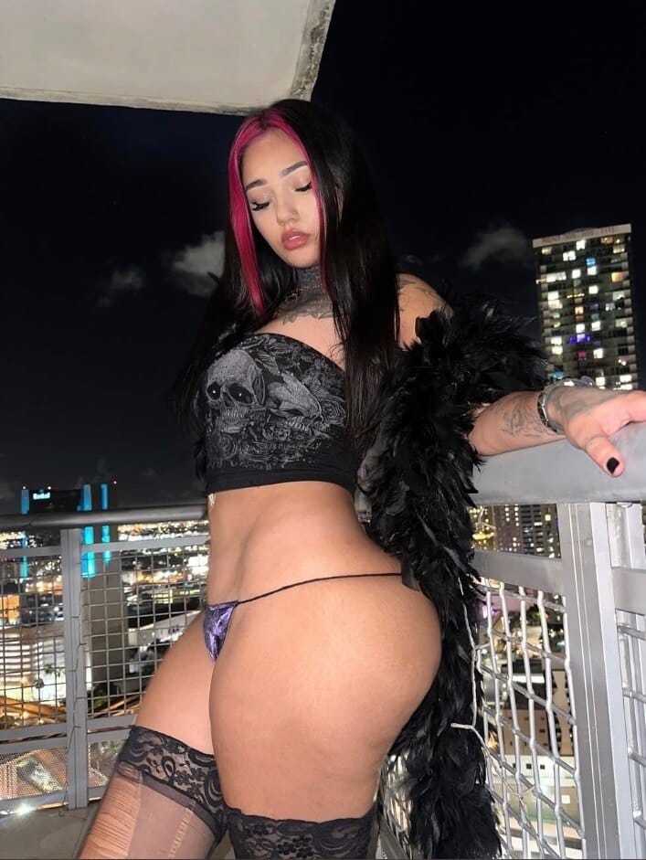 Photo of Mulan Vuitton, creator on OnlyFans with exclusive content