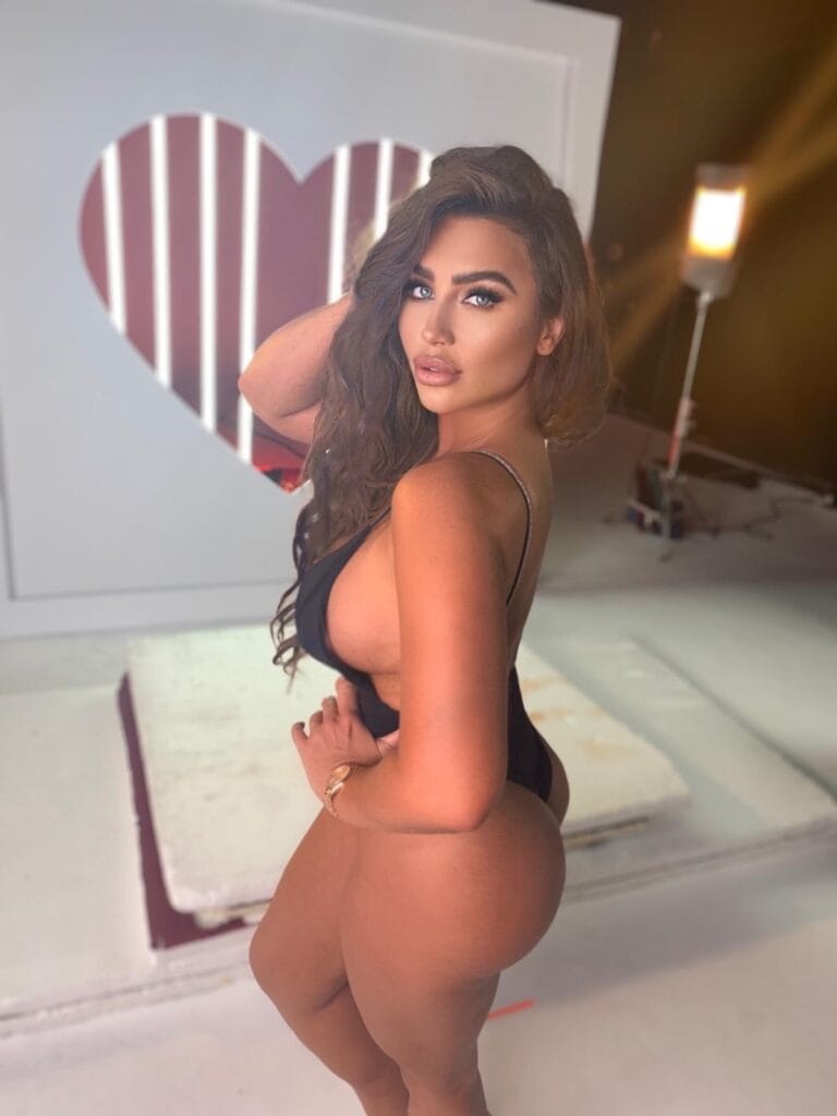 Photo of Lauren Goodger, creator on OnlyFans with exclusive content