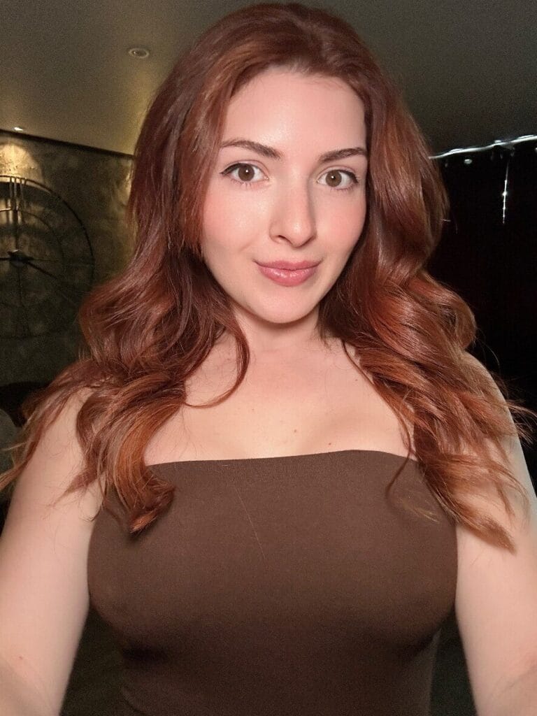 Photo of Redhead Wifey  Amy August, creator on OnlyFans with exclusive content