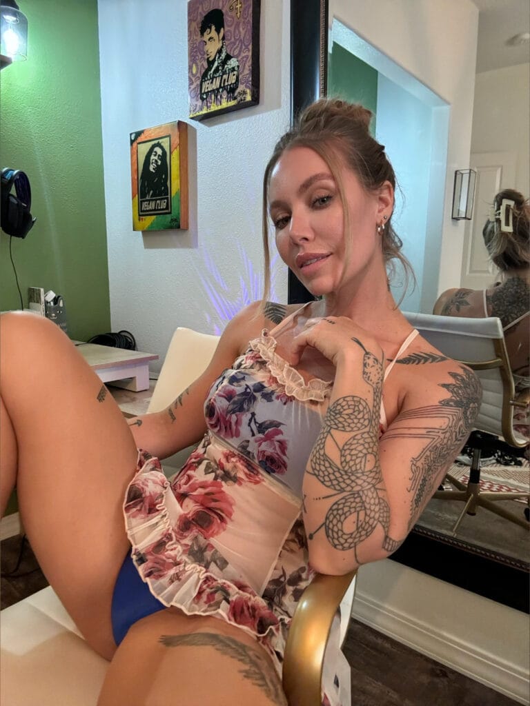 Photo of Nicole Aniston, creator on OnlyFans with exclusive content