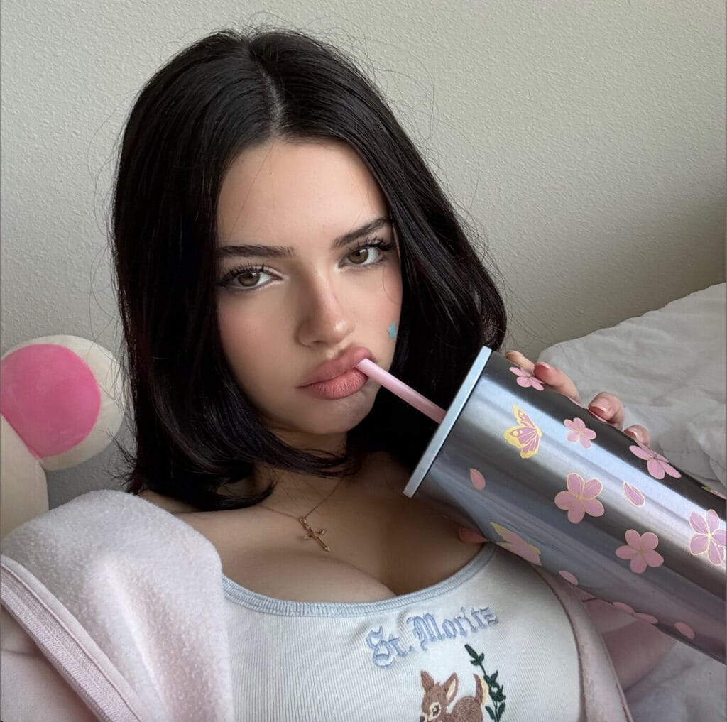 Photo of pamibaby, creator on OnlyFans with exclusive content