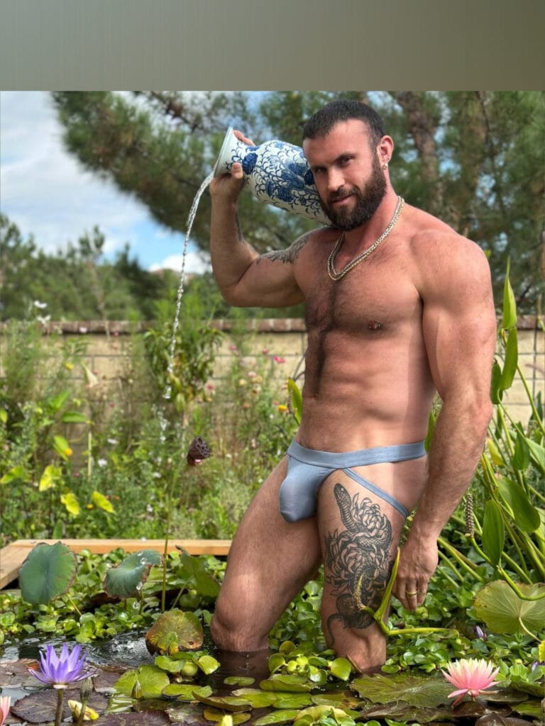 Photo of Hugeajax, creator on OnlyFans with exclusive content