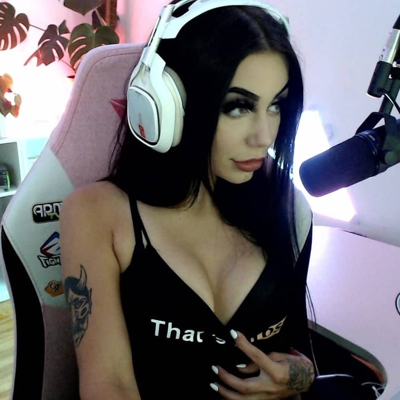 Photo of babybrea , creator on OnlyFans with exclusive content