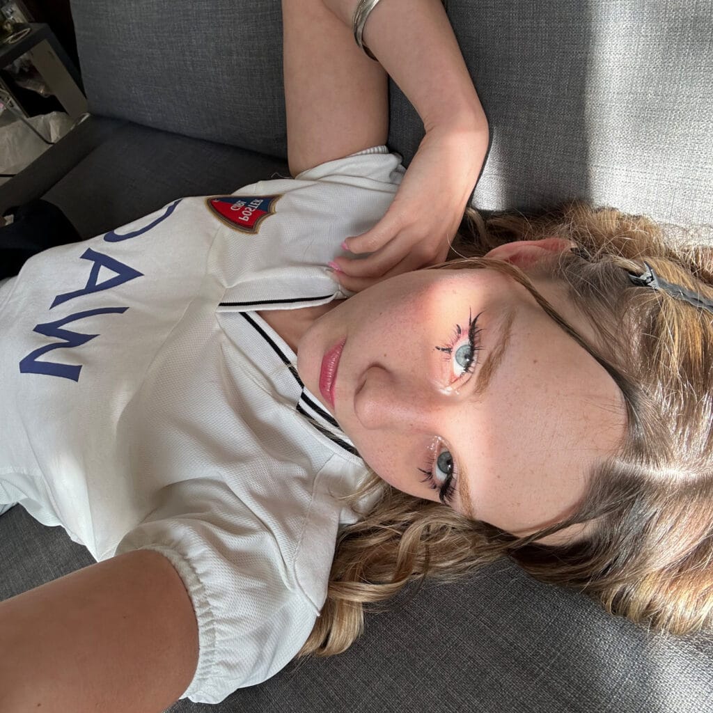 Photo of piri, creator on OnlyFans with exclusive content