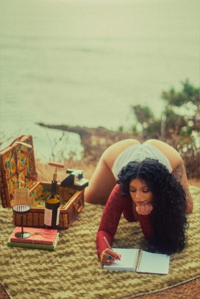 Photo of Hooneyydeww, creator on OnlyFans with exclusive content