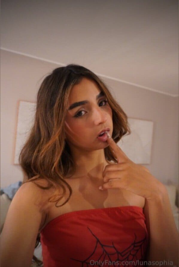 Photo of  18y/o Luna Sophia , creator on OnlyFans with exclusive content