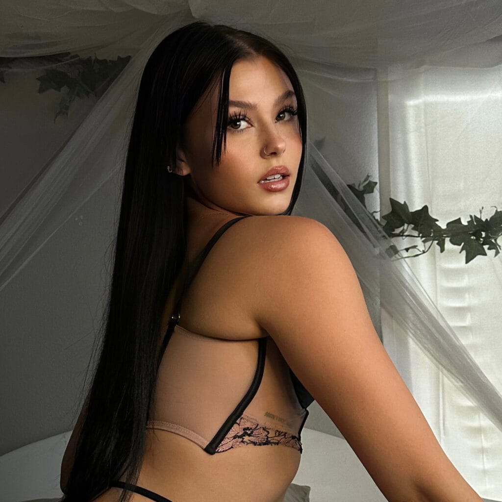 Photo of Lola Rey , creator on OnlyFans with exclusive content