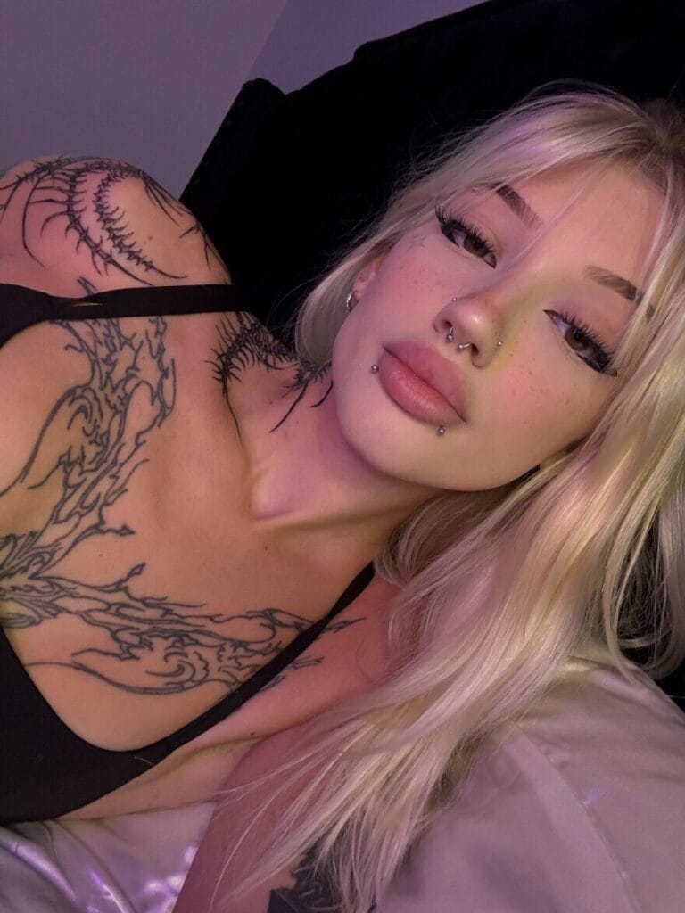 Photo of lexi ( ˘ ᵕ ˘♡)˚๐*˟ ♡, creator on OnlyFans with exclusive content