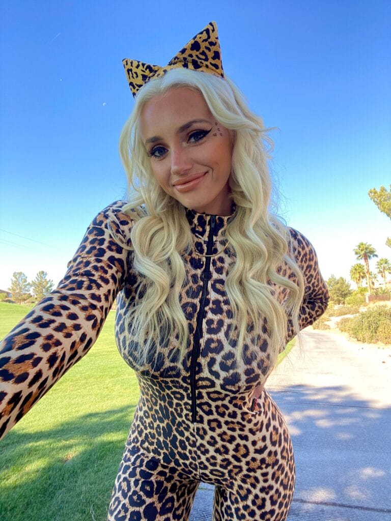 Photo of Holly Day, creator on OnlyFans with exclusive content