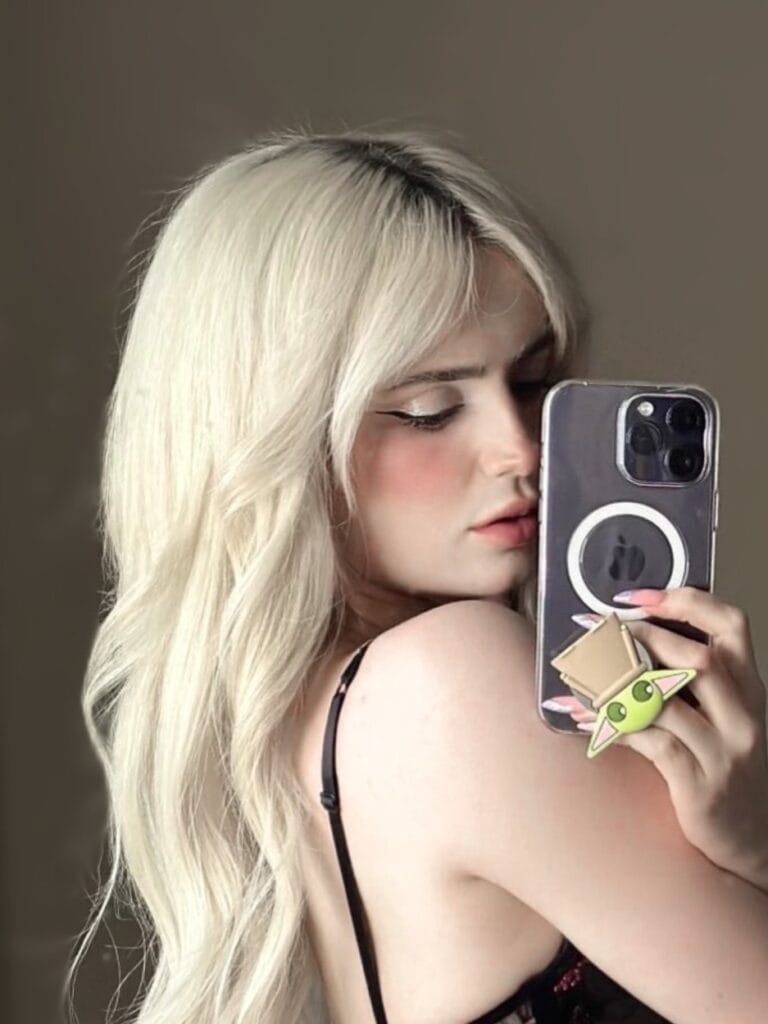 Photo of LeesiBB , creator on OnlyFans with exclusive content